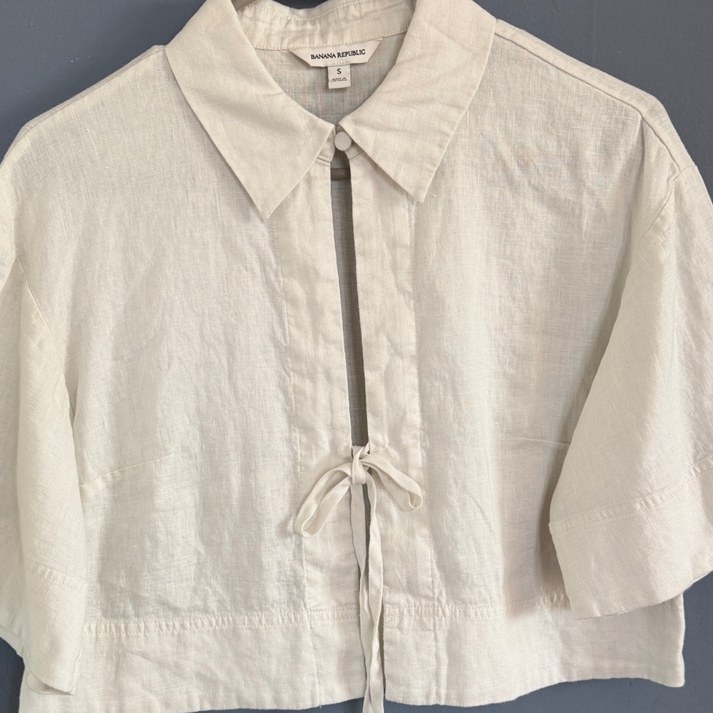 Banana Republic Ivory Cropped Tie-Front Linen Shirt - Picture 3 of 7